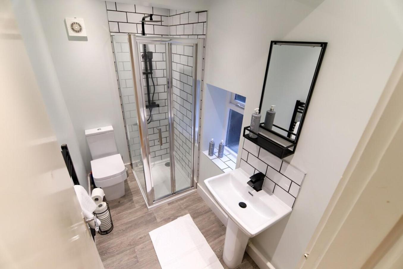 New- Modern 2Br Apt Wifi Sleep5 City Centre Sheffield Exterior photo